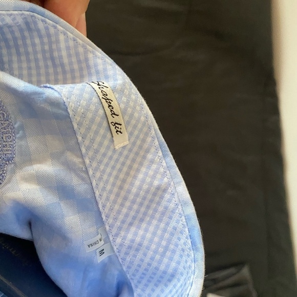 Good used condition blue bugatchi button down size Medium - Picture 2 of 6